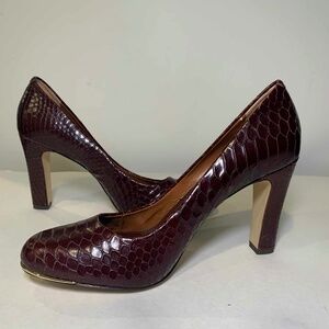 Banana Republic Embossed Leather Pumps – Size 9 – Burgundy Heels